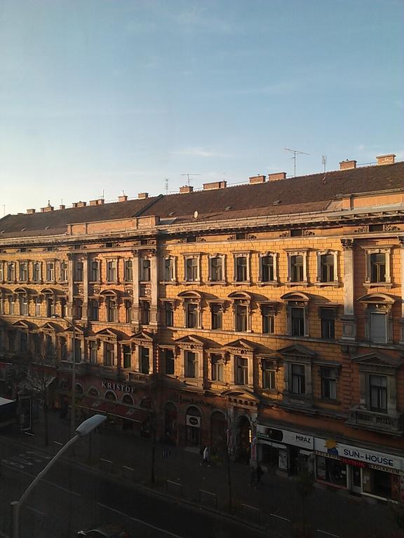 Appartamento Downtown Rising Sun 104 Sq.M Budapest Esterno foto