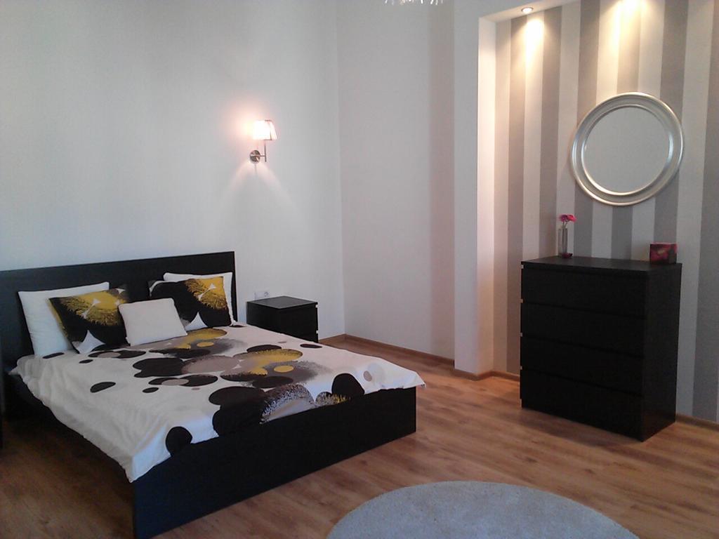 Appartamento Downtown Rising Sun 104 Sq.M Budapest Esterno foto
