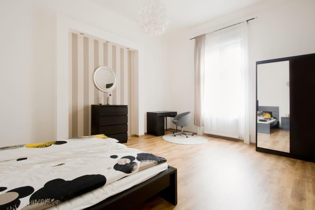 Appartamento Downtown Rising Sun 104 Sq.M Budapest Esterno foto